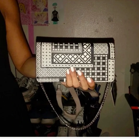 NWT Love Moschino shoulder bag/ Wallet.